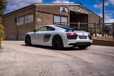 Audi R8 5.2 FSI V10 Plus S Tronic quattro Euro 6 (s/s) 2dr 5
