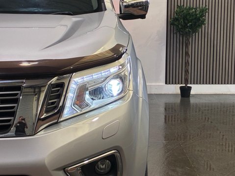Nissan Navara 2.3 dCi Tekna 4WD Euro 6 (s/s) 4dr 48