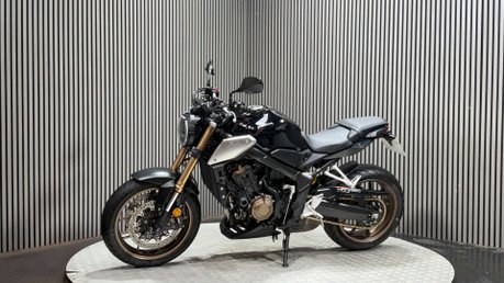 Honda CB650R 2020 NEO SPORT CAFE 9K MODERN CLASSIC 650CC 10