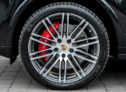 Porsche Cayenne Turbo 10