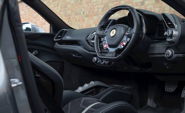 Ferrari 488 Spider 13