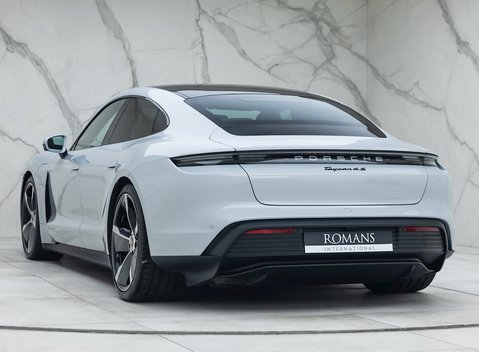 Porsche Taycan 4S 7