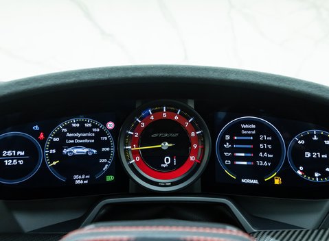 Porsche 911 GT3 RS (992) 22