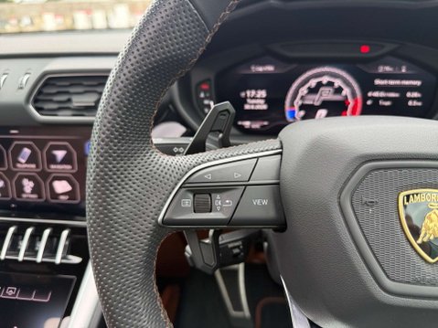 Lamborghini Urus 4.0 Urus V8 Auto 4WD 5dr 32