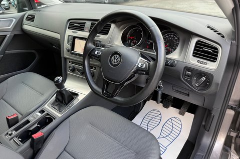 Volkswagen Golf SE TDI BMT -£20 ROAD TAX -1 OWNER -11 SERVICES -SATNAV -ADAPTIVE CRUISE 14