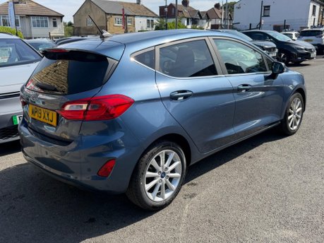 Ford Fiesta TITANIUM 7