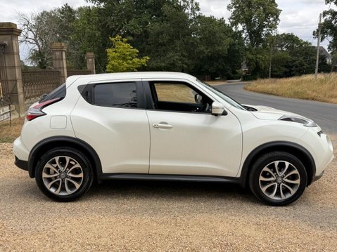 Nissan Juke 1.2 DIG-T Tekna SUV 5dr Petrol Manual Euro 6 (s/s) (115 ps) 30