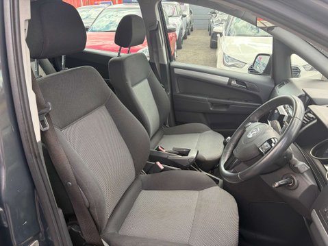 Vauxhall Zafira 1.6 Zafira Exclusive 5dr 34