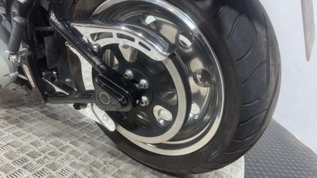Harley-Davidson Softail Standard Injection model 2005 only 6k FXSTI project bike 1450 11