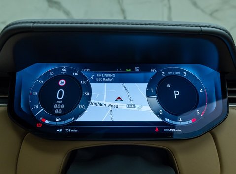 Land Rover Range Rover D350 AUTOBIOGRAPHY LWB 23