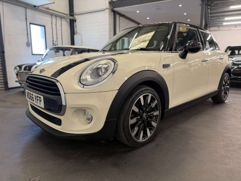 Mini Hatch 1.5 Cooper Auto 5dr 2