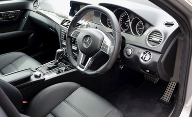 Mercedes-Benz C Class AMG 16