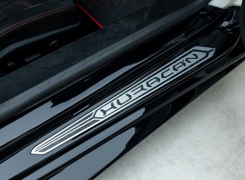 Lamborghini Huracan Spyder LP640-4 Performante 27