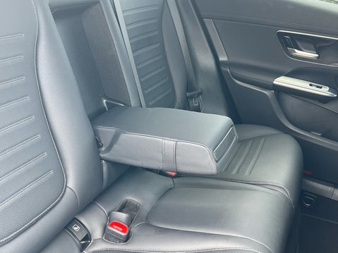 Mercedes-Benz GLC GLC 300 4MATIC AMG LINE MHEV 38