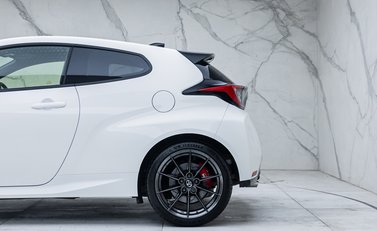 Toyota Yaris GR-Y CIRCUIT 34