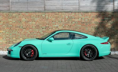 Porsche 911 (991) Carrera GTS 2