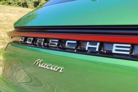 Porsche Macan PDK 20