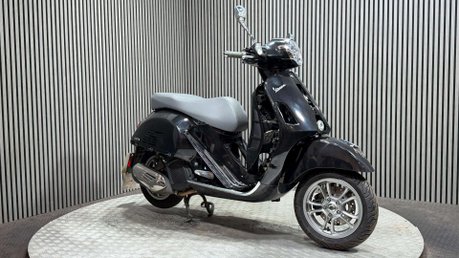 Piaggio Vespa GTS 2023 73 PLATE PROJECT SCOOTER SPARES OR REPAIR DAMAGED 125CC 3