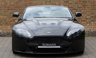 Aston Martin V12 Vantage S Roadster 5