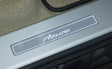 Bentley Bentayga V8 AZURE 31