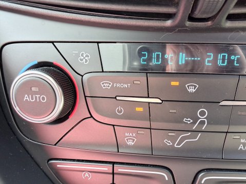 Ford Kuga ST-LINE TDCI 23