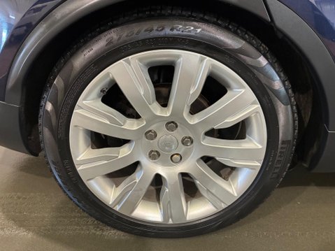 Land Rover Discovery 3.0 TD V6 HSE Luxury Auto 4WD Euro 6 (s/s) 5dr 36