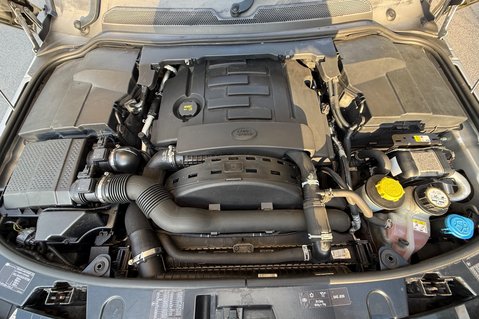 Land Rover Discovery SDV6 SE TECH - ULEZ COMPLIANT -FULL LR SERVICE HISTORY - 9 SERVICES -TOWBAR 54