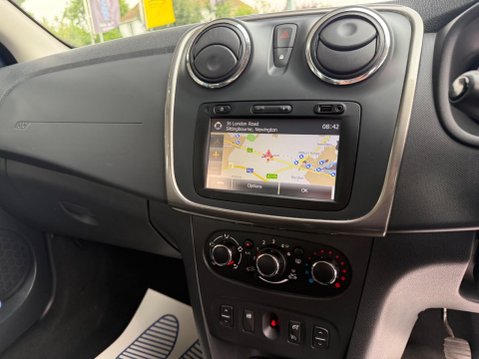 Dacia Sandero Stepway 1.5 dCi Laureate Euro 6 (s/s) 5dr 27