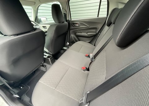 Suzuki Swift 1.2 Mild Hybrid Motion  10