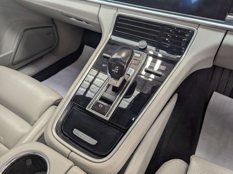 Porsche Panamera 2.9 Panamera 4 E-Hybrid Semi-Auto 4WD 5dr 64