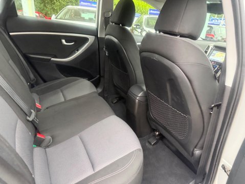 Hyundai i30 1.4 Blue Drive SE Nav Euro 6 (s/s) 5dr 23