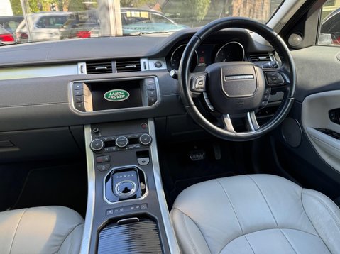 Land Rover Range Rover Evoque TD4 SE TECH 26