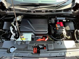 Nissan LEAF Leaf N-Connecta Electric 110Kw 39kWh (AUTOMATIC) 5dr 7