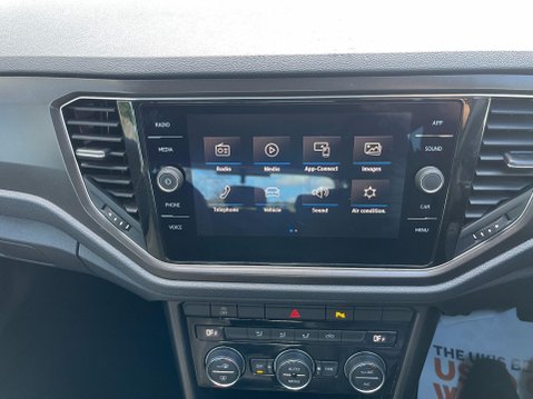 Volkswagen T-Roc 1.5 TSI EVO SE Euro 6 (s/s) 5dr 23