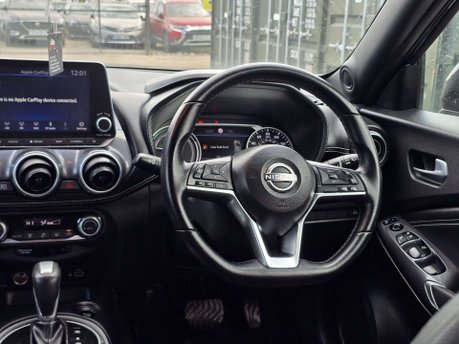 Nissan Juke 1.6 N-Connecta SUV 5dr Petrol Hybrid Auto Euro 6 (143 ps) 35