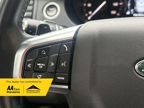 Land Rover Discovery Sport 2.0 Discovery Sport Black HSE TD4 Auto 4WD 5dr 39