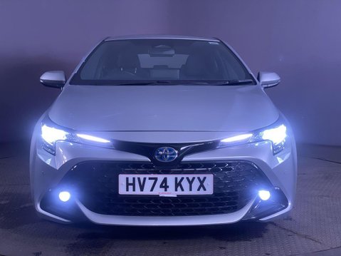 Toyota Corolla 1.8 VVT-h Icon Hatchback 5dr Petrol Hybrid CVT Euro 6 (s/s) (140 ps) 1 Owne 24