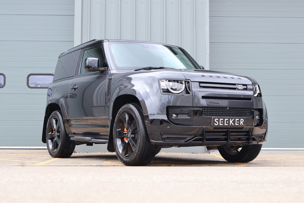 Land Rover Defender 90 HARD TOP X-DYNAMIC HSE STYLED BY SEEKER SUPER LOW MILES  3