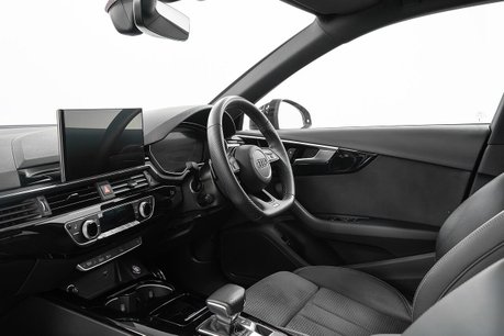 Audi A4 2.0 TFSI 40 Black Edition Estate 5dr Petrol S Tronic Euro 6 (s/s) (204 ps) 14