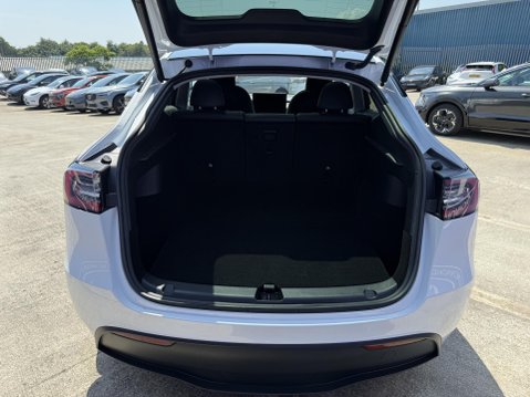 Tesla Model Y (Dual Motor) Long Range SUV 5dr Electric Auto 4WDE (384 bhp) 18
