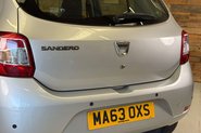 Dacia Sandero 1.5 dCi Laureate Hatchback 5dr Diesel Manual Euro 5 (90 ps) 81