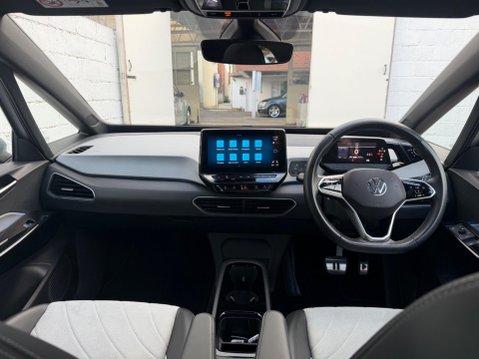 Volkswagen ID.3 Pro Performance 58kWh Family Auto 5dr 56