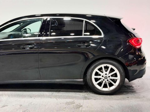 Mercedes-Benz A Class 1.5 A180d Sport (Executive) Hatchback 5dr Diesel 7G-DCT Euro 6 (s/s) (116 p 16