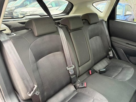 Nissan Qashqai 2.0 n-tec 2WD Euro 5 5dr 17