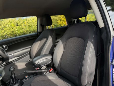 Mini Hatch 1.5 Cooper Classic 3dr 32