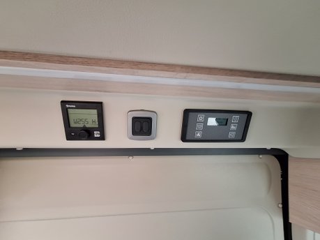 Chausson 33 Line V594 2020 14