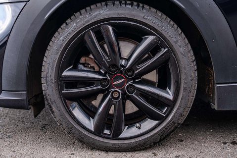 Mini Hatch 2.0 Cooper S Sport Auto 3dr 31