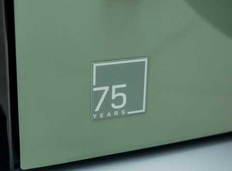 Land Rover Defender 110 D300 75TH LIMITED EDITION 33