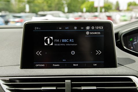 Peugeot 3008 PURETECH S/S ALLURE 21