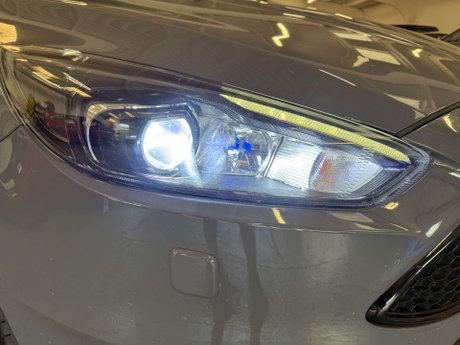 Ford Focus 2.0T EcoBoost ST-3 Hatchback 5dr Petrol Manual Euro 6 (s/s) (250 ps) 36